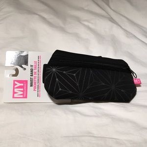 Running belt / band / pocket / pouch